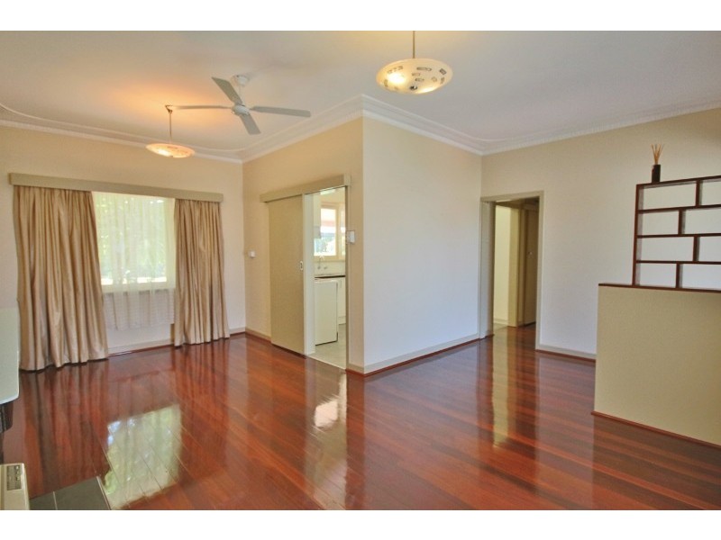 6 Jackman St, Willagee WA 6156
