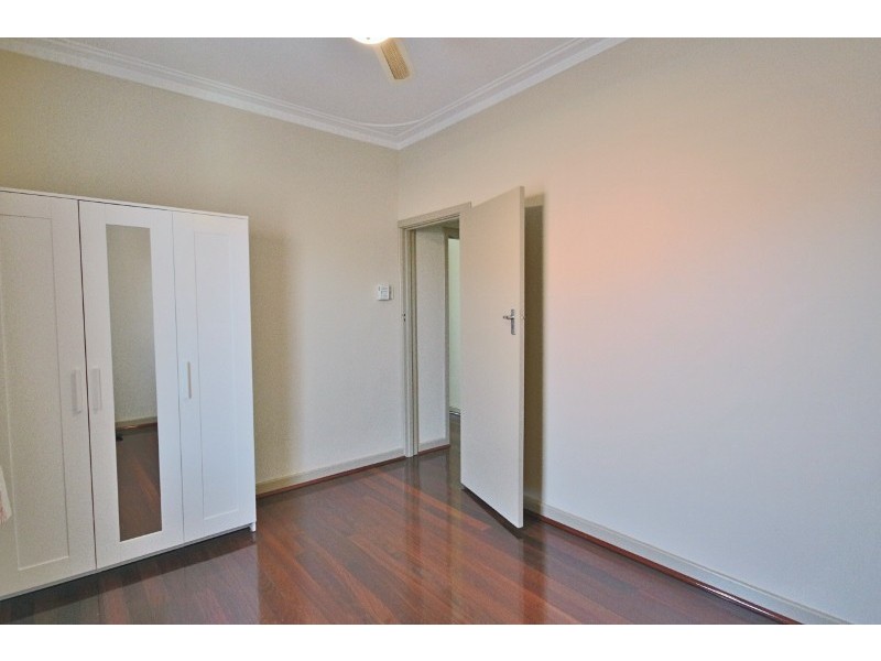 6 Jackman St, Willagee WA 6156