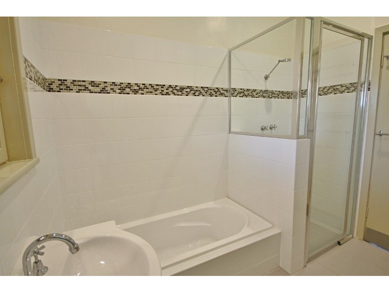 6 Jackman St, Willagee WA 6156