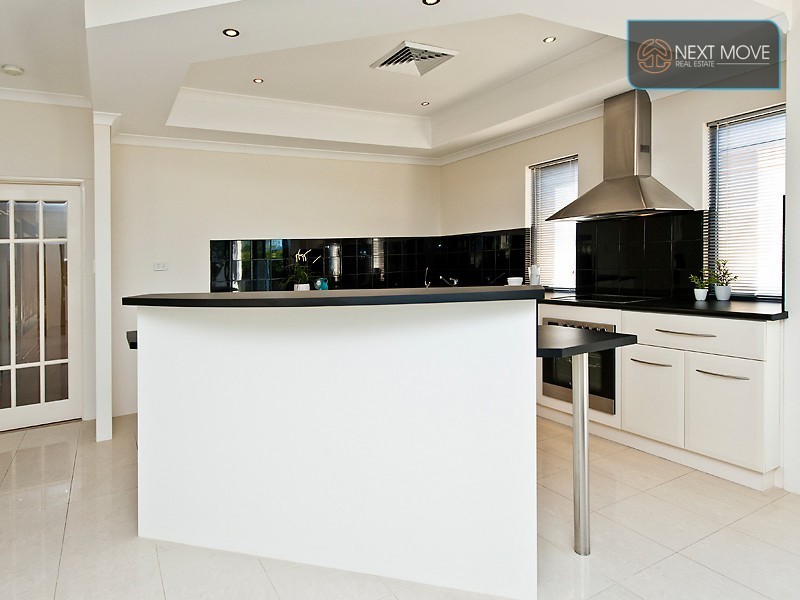 18 Danzil Street, Willagee WA 6156