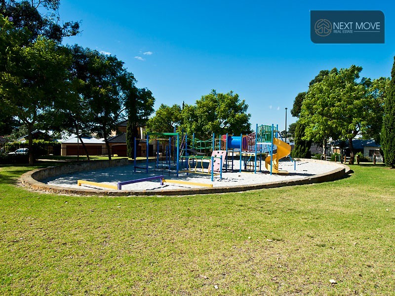 18 Danzil Street, Willagee WA 6156