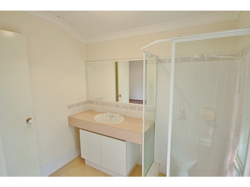 27 Greig St, Willagee WA 6156