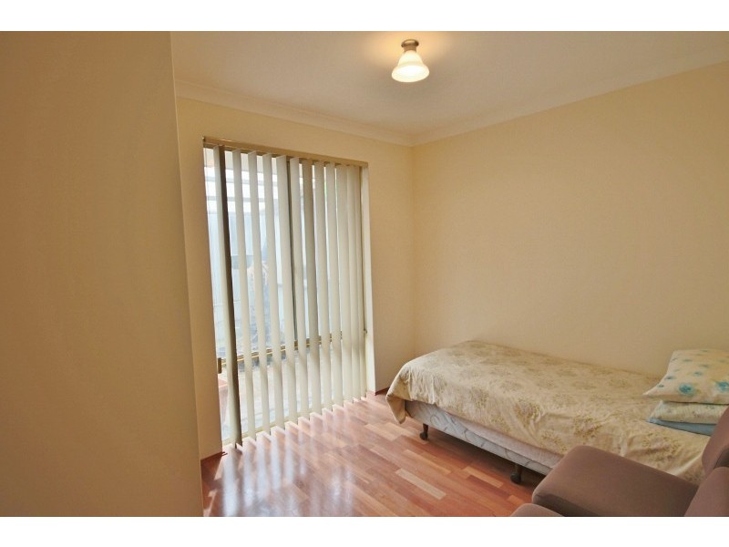 27 Greig St, Willagee WA 6156