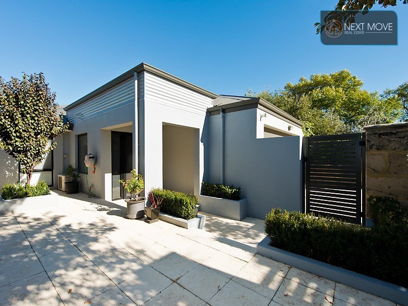 10 Danzil Street, Willagee WA 6156