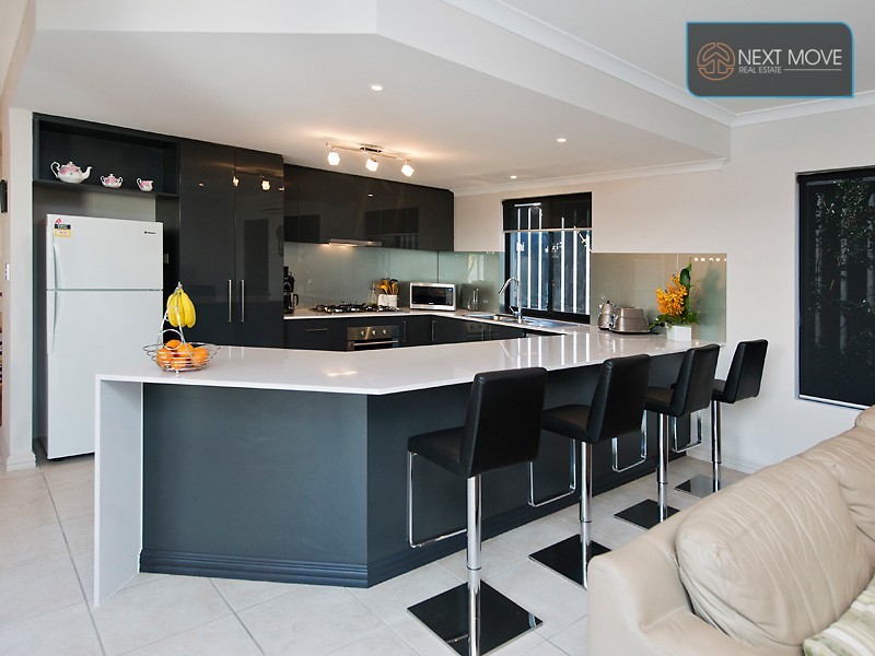 10 Danzil Street, Willagee WA 6156