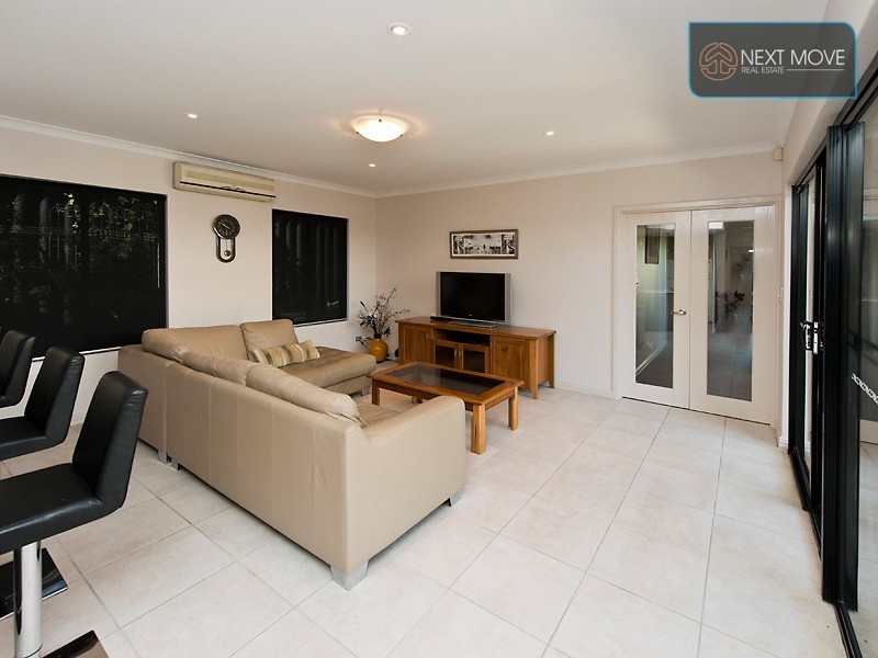 10 Danzil Street, Willagee WA 6156