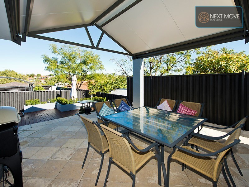 10 Danzil Street, Willagee WA 6156