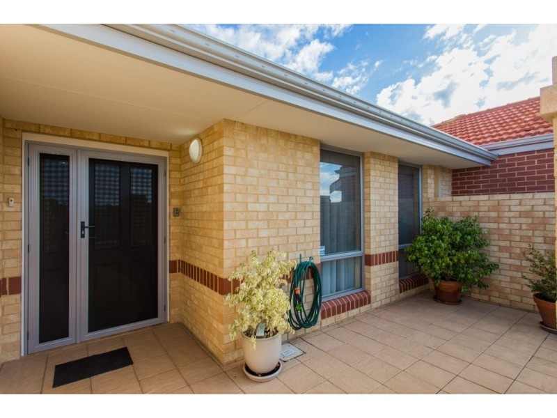 62/84 Foley Village Collick Street, Hilton WA 6163