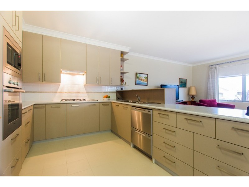 62/84 Foley Village Collick Street, Hilton WA 6163