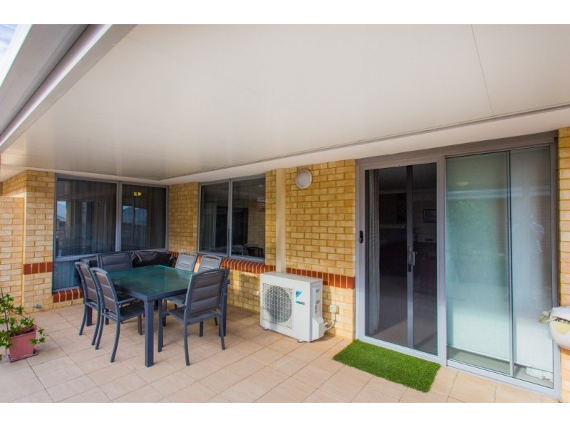 62/84 Foley Village Collick Street, Hilton WA 6163