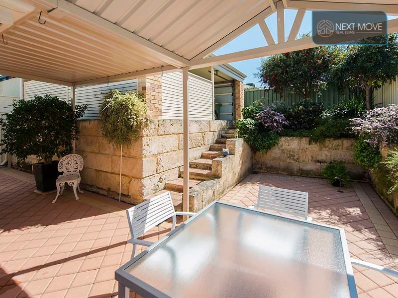 24 Milroy St, Willagee WA 6156