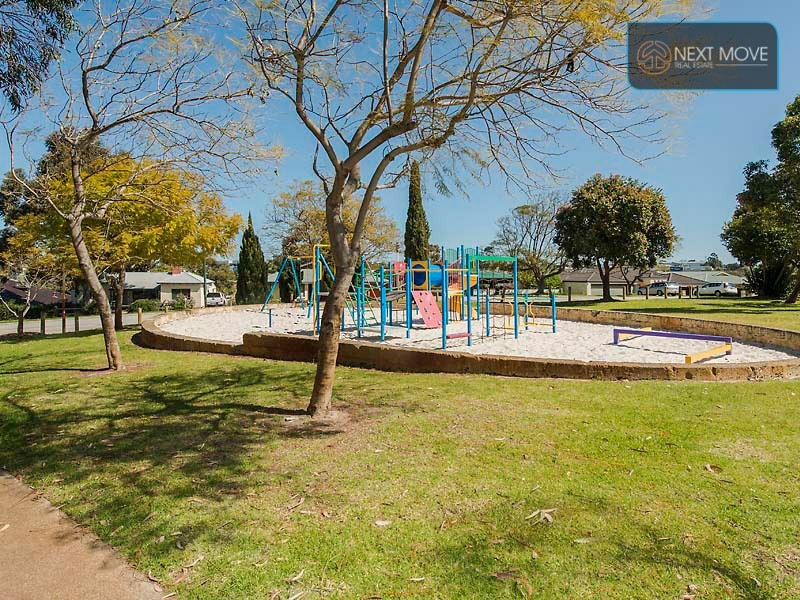 24 Milroy St, Willagee WA 6156