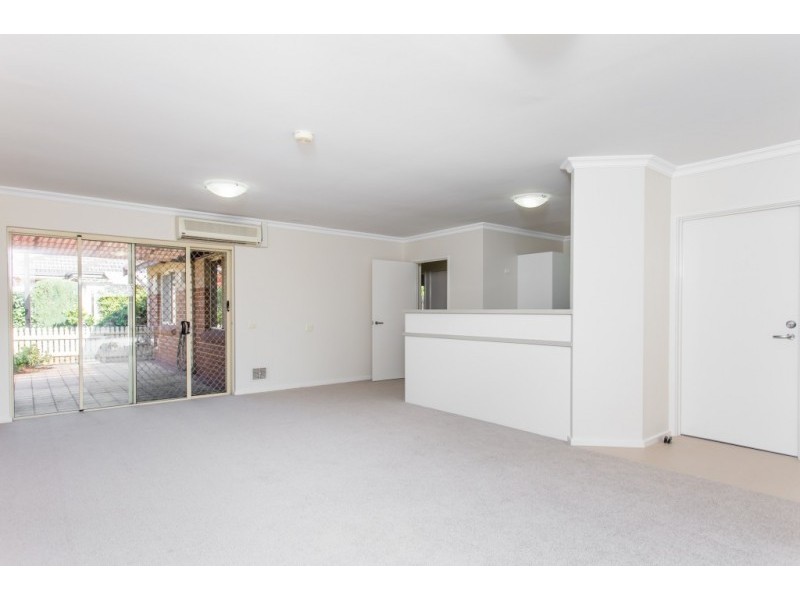 8/36 Margaret Hubery Village Fifth Avenue, Rossmoyne WA 6148