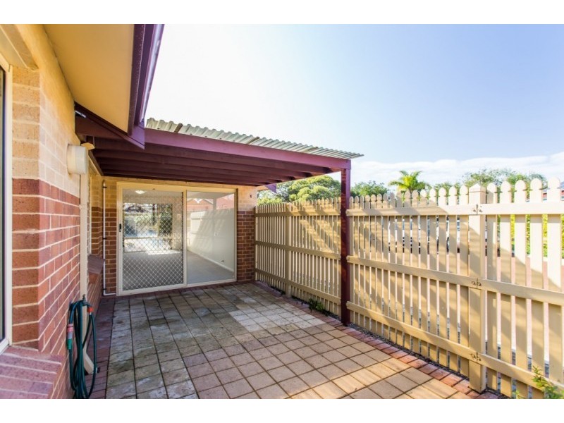 8/36 Margaret Hubery Village Fifth Avenue, Rossmoyne WA 6148