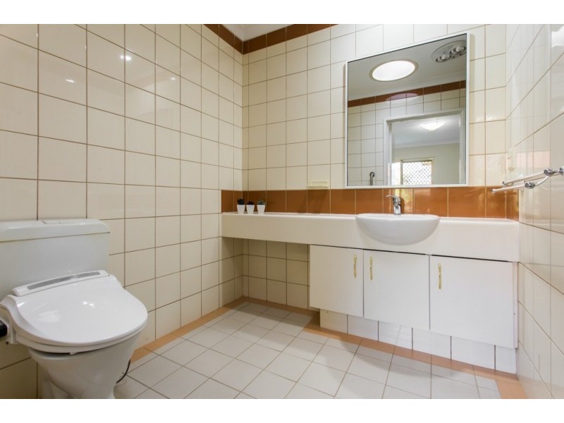 8/36 Margaret Hubery Village Fifth Avenue, Rossmoyne WA 6148