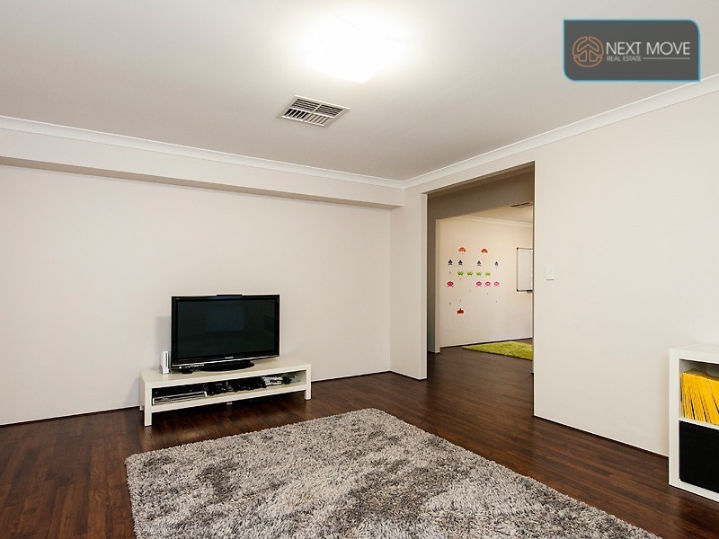 25 Moonlight Cove, Brentwood WA 6153