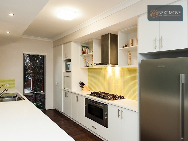 25 Moonlight Cove, Brentwood WA 6153