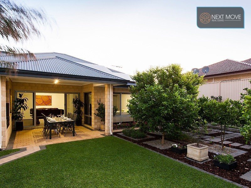 25 Moonlight Cove, Brentwood WA 6153