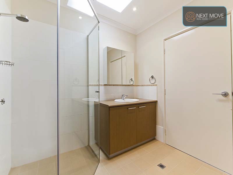 60/84 Foley Village, Collick Street, Hilton WA 6163