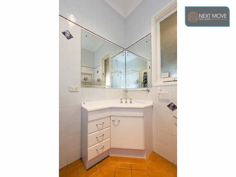 19 Radney St, Willagee WA 6156