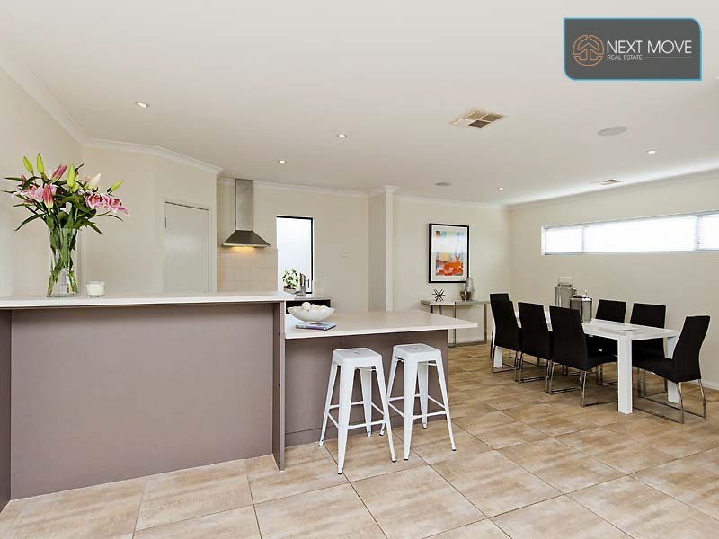 7b Potts St, Melville WA 6156