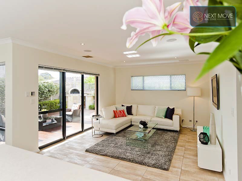 7b Potts St, Melville WA 6156