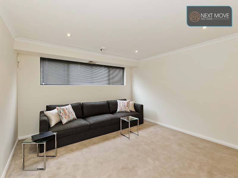 7b Potts St, Melville WA 6156