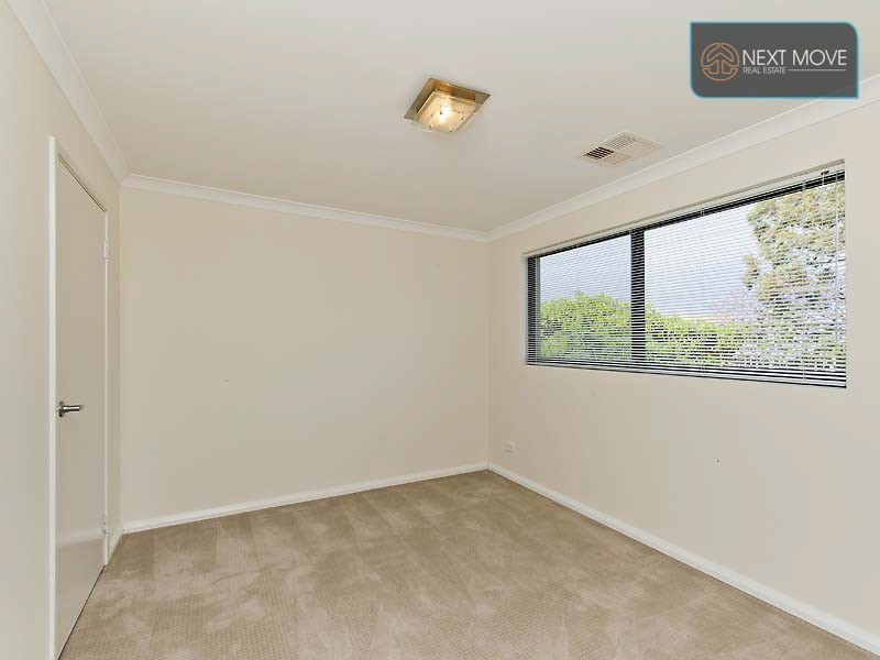 7b Potts St, Melville WA 6156
