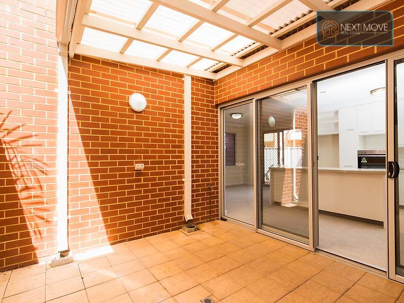 24/84 Foley Village, Collick Street, Hilton WA 6163