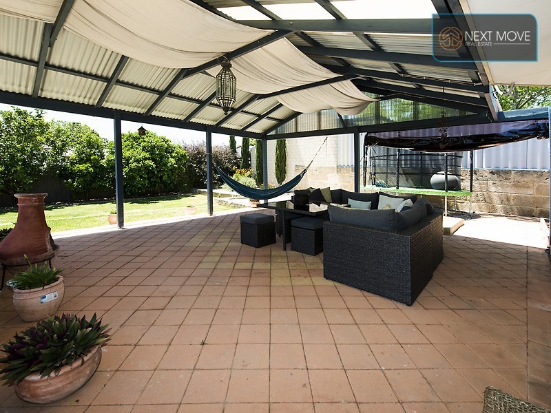 9 Kirby St, Willagee WA 6156