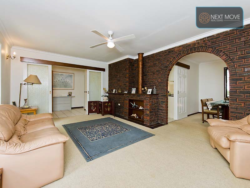 23 Engler St, Booragoon WA 6154