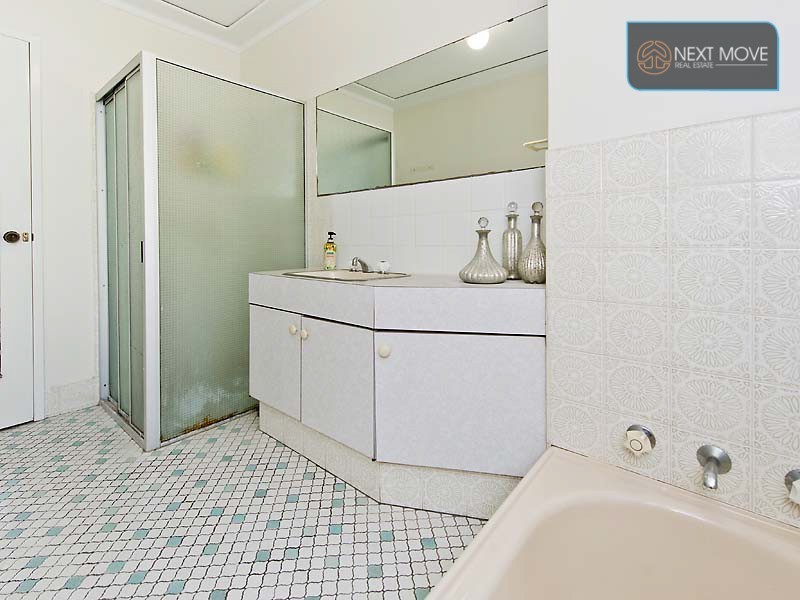 23 Engler St, Booragoon WA 6154