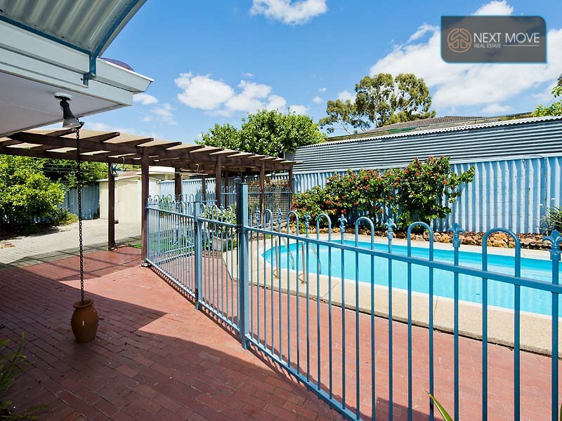 23 Engler St, Booragoon WA 6154