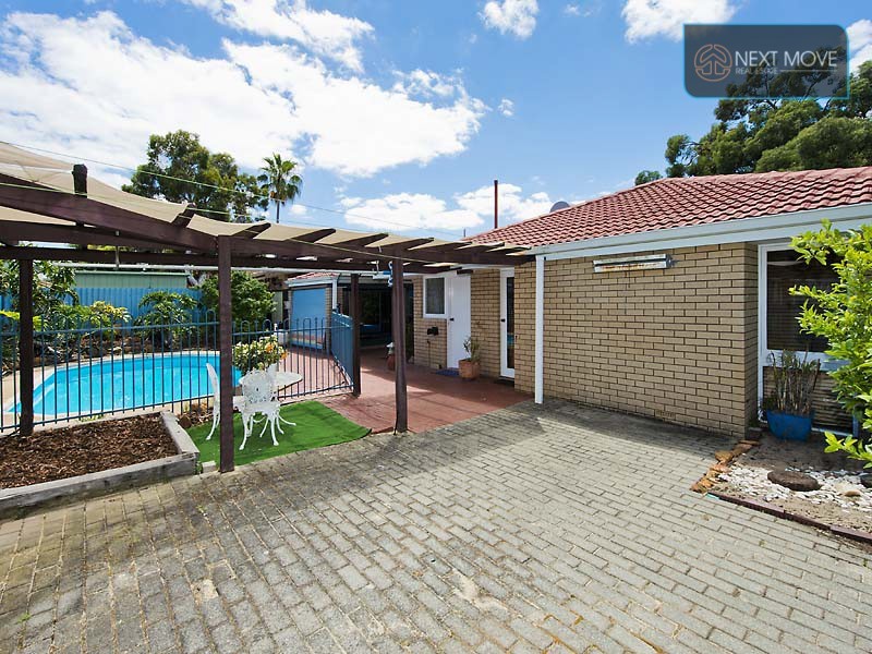 23 Engler St, Booragoon WA 6154