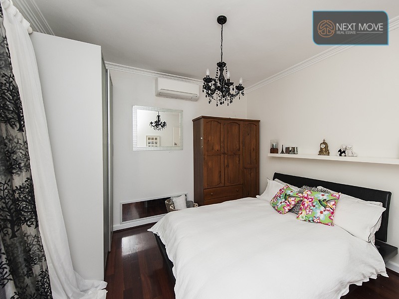 18 Radney St, Willagee WA 6156