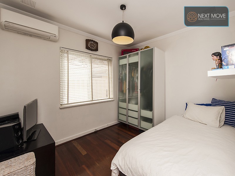 18 Radney St, Willagee WA 6156