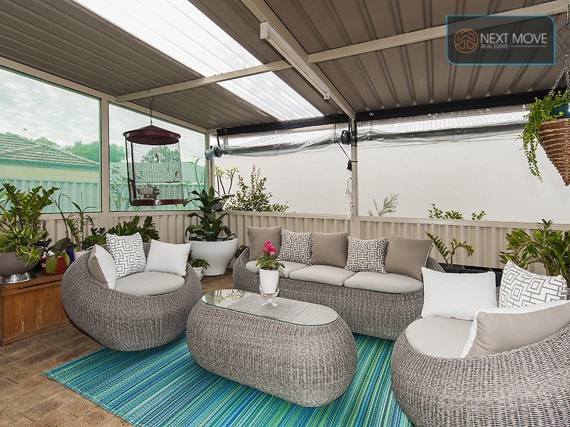 18 Radney St, Willagee WA 6156