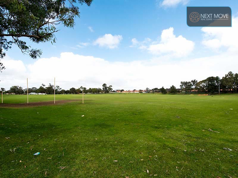 18 Radney St, Willagee WA 6156