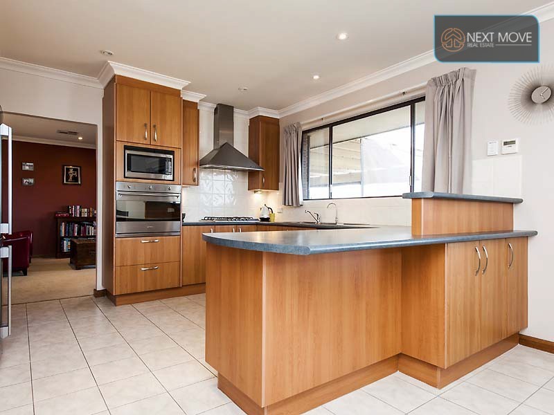 298 Hamilton Rd, Spearwood WA 6163