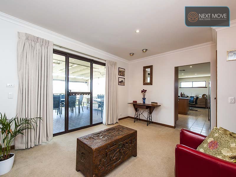 298 Hamilton Rd, Spearwood WA 6163