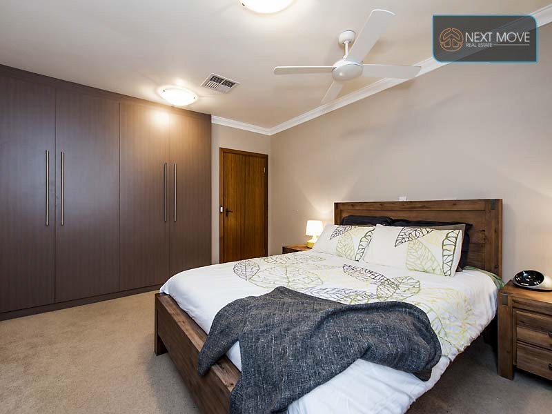 298 Hamilton Rd, Spearwood WA 6163