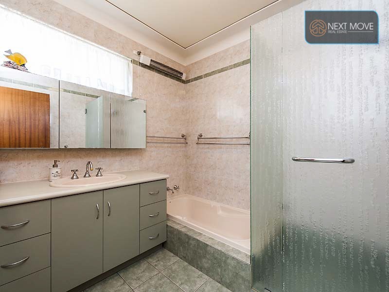 298 Hamilton Rd, Spearwood WA 6163