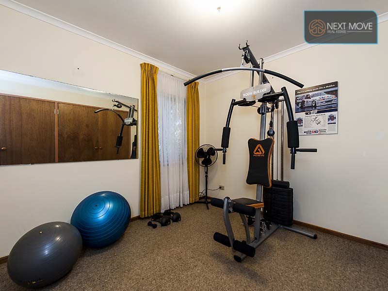 298 Hamilton Rd, Spearwood WA 6163