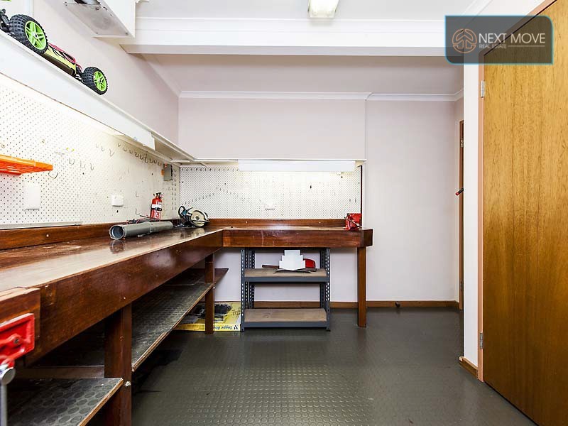 298 Hamilton Rd, Spearwood WA 6163