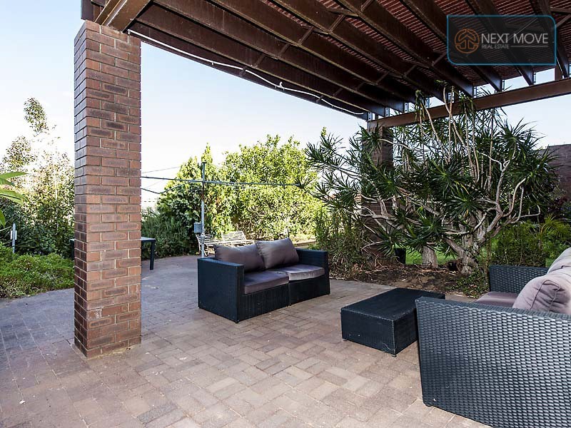 298 Hamilton Rd, Spearwood WA 6163