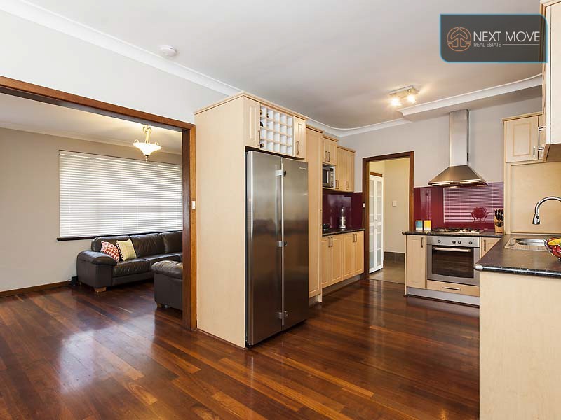 9 Moorhouse St, Willagee WA 6156