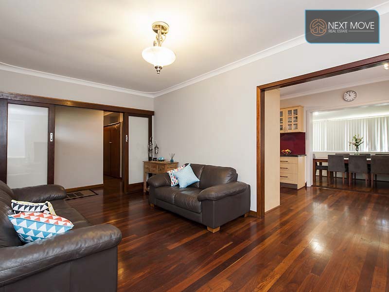 9 Moorhouse St, Willagee WA 6156