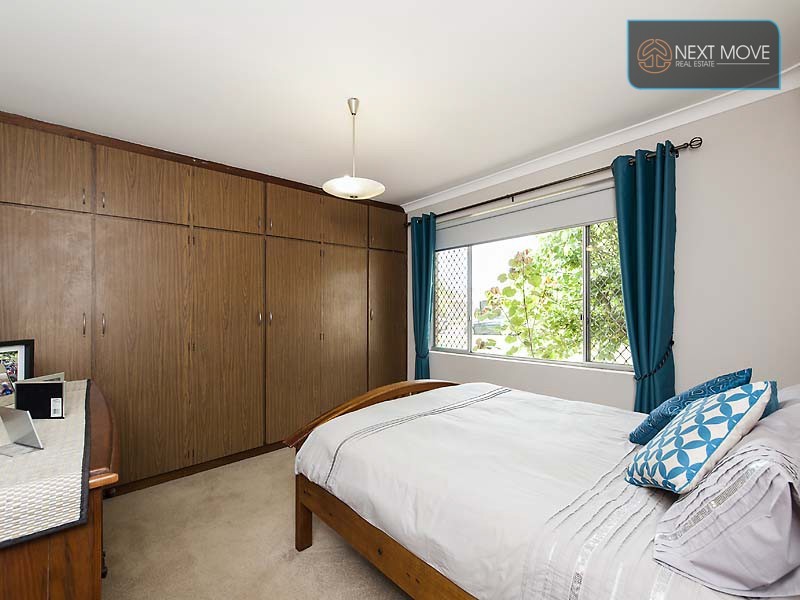9 Moorhouse St, Willagee WA 6156