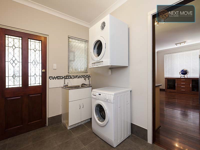 9 Moorhouse St, Willagee WA 6156