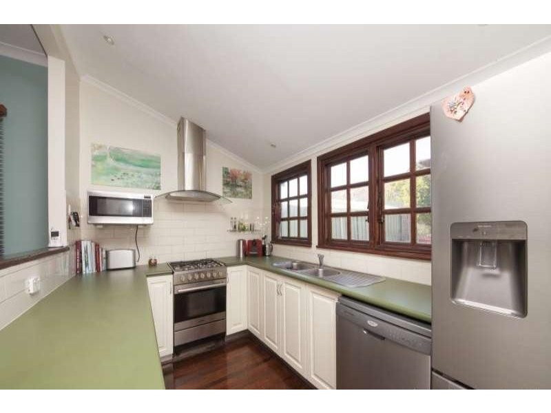 5 Bartlett St, Willagee WA 6156